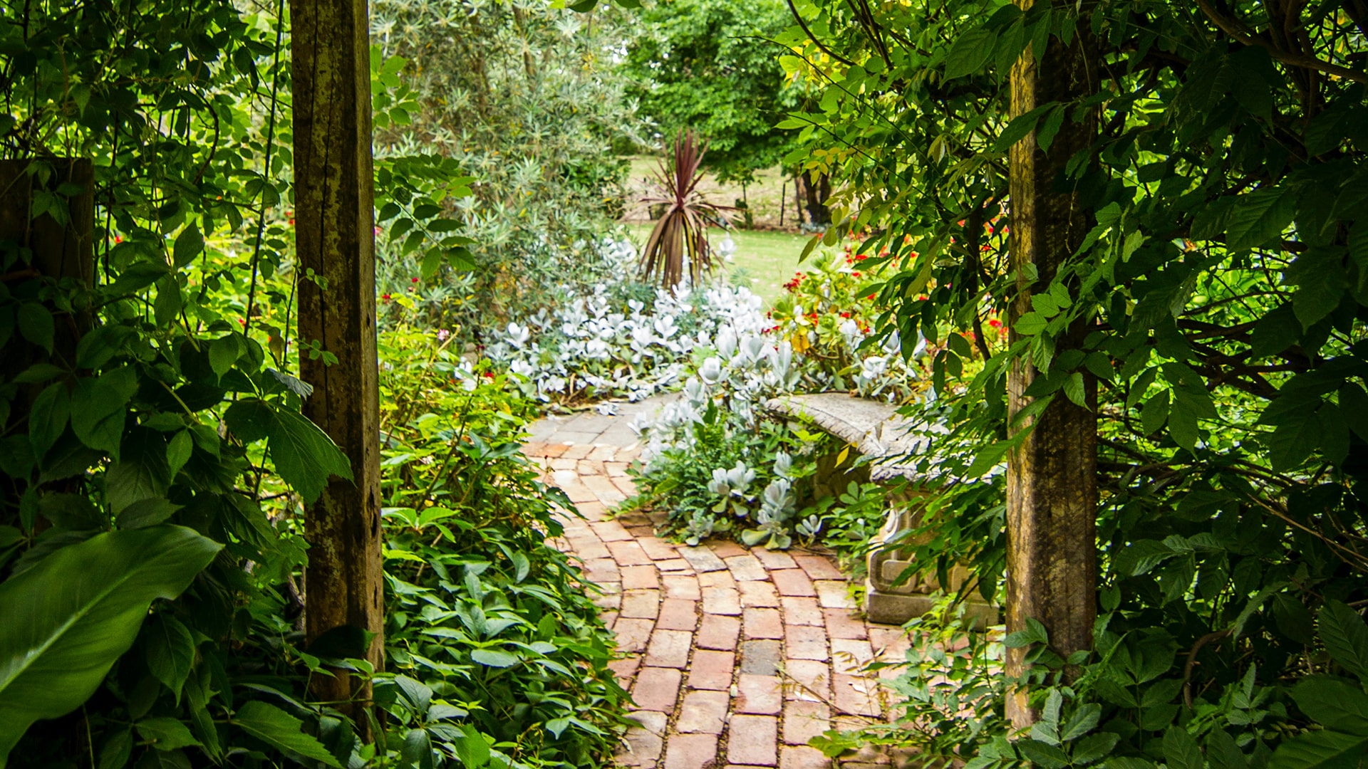 garden path